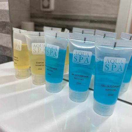 Bora Apartmani - Free Parking - City Center ヴラニェ エクステリア 写真